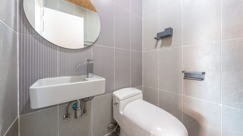 Basic Room, 2 Bedrooms (La Rosa) | 2 bedrooms, free WiFi
