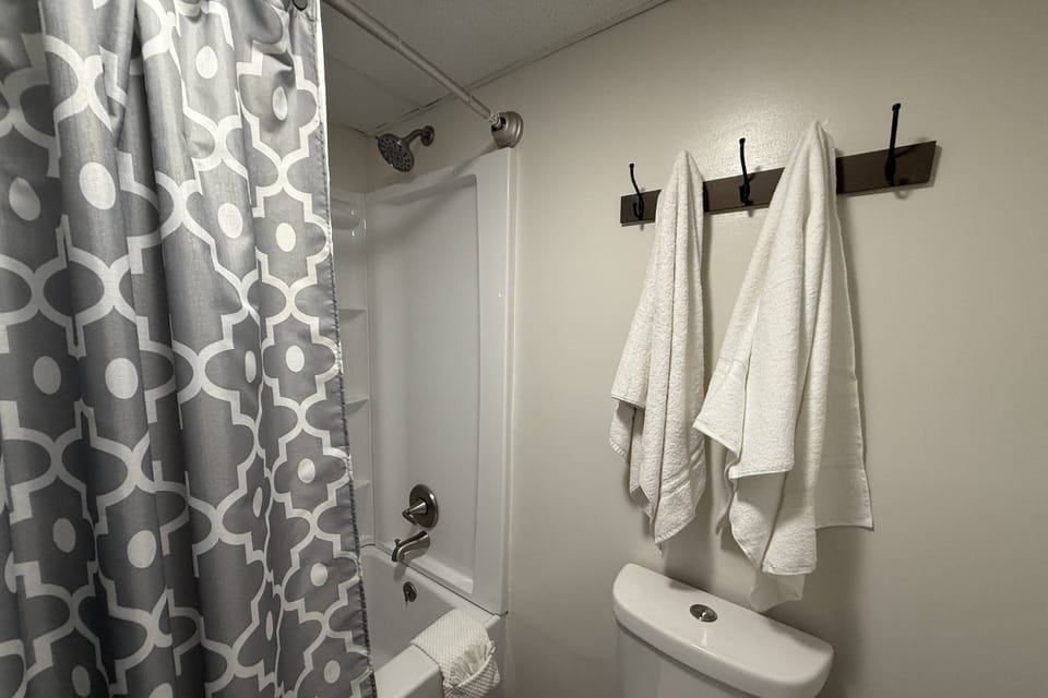 Each bathroom offers a shower/tub combo and plenty of towels and washcloths provided.