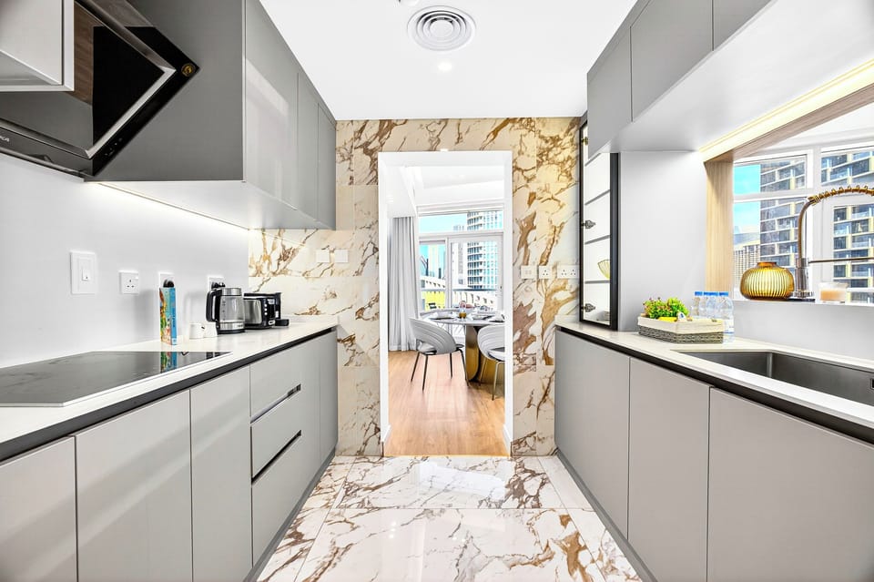 Luxury Apartment, Balcony, City View | Private kitchen | Microwave, oven, stovetop, coffee/tea maker