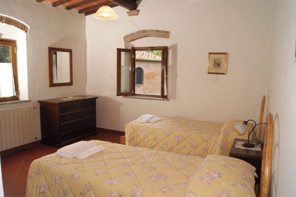 Apartment, Patio | 3 bedrooms, iron/ironing board, free WiFi