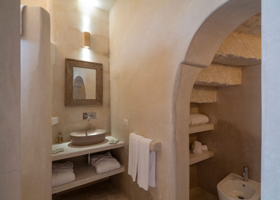 Enea Comfort, vista piscina | Bathroom | Bathrobes, slippers