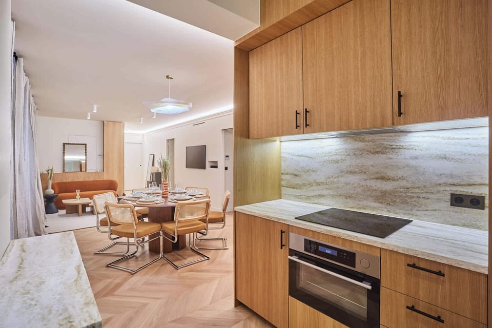Apartment | Private kitchen | Fridge, microwave, oven, stovetop