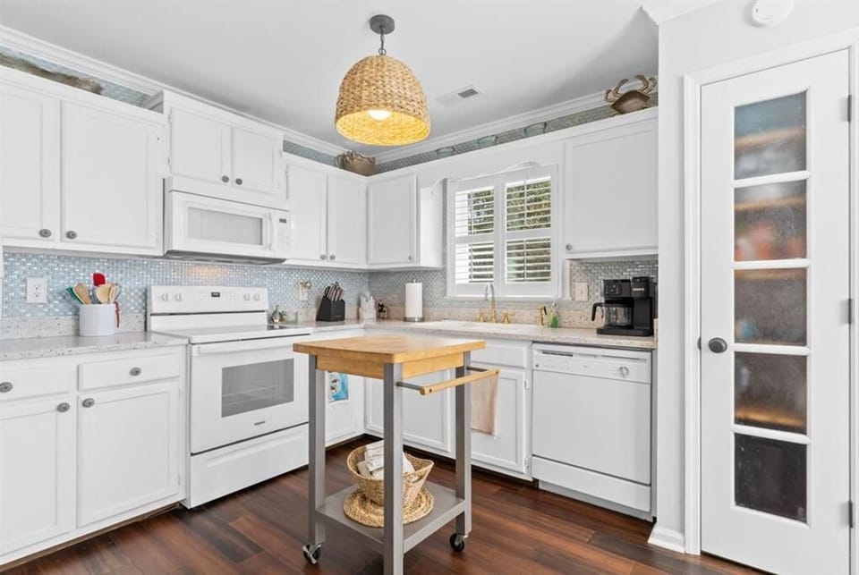 Kitchen
Kah 1.28.25