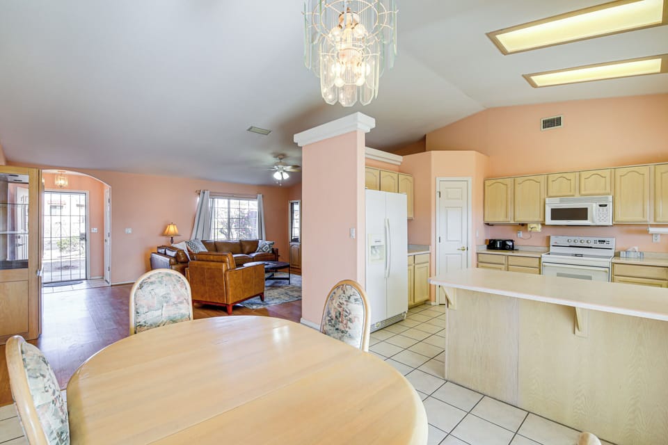 House (3 Bedrooms) | Interior