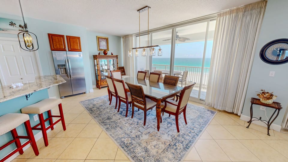 Condo, 3 Bedrooms | Dining