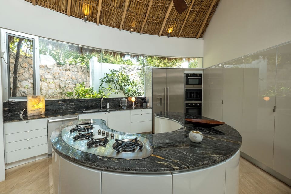 Fully equipped kitchen