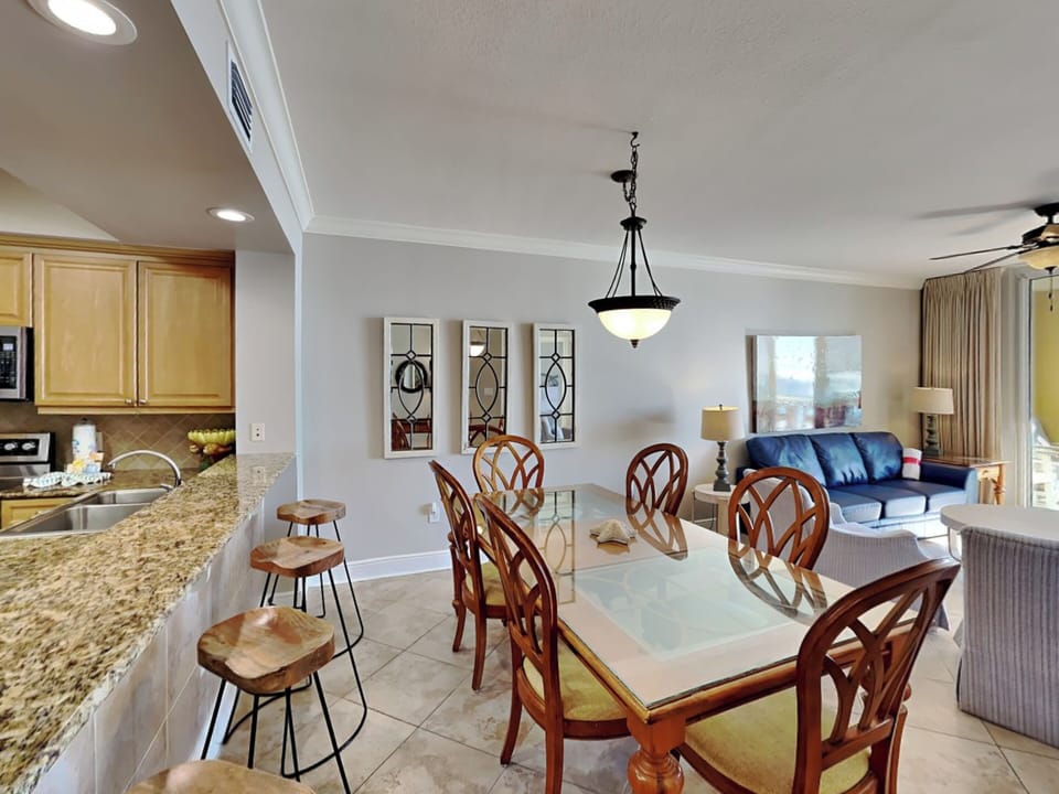 Dining Area and Kitchen with Breakfast Bar