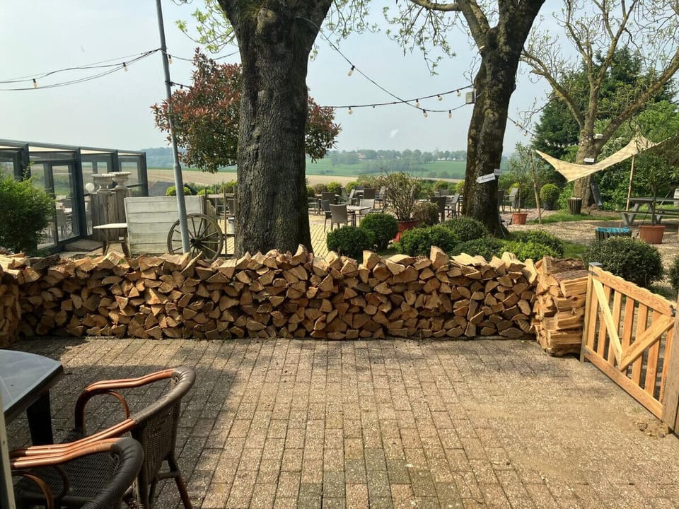 Eigen terras