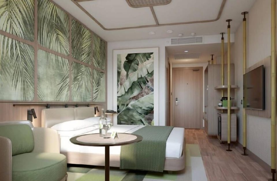 Standard Double Room, 1 Double Bed | In-room safe, desk, blackout drapes, soundproofing