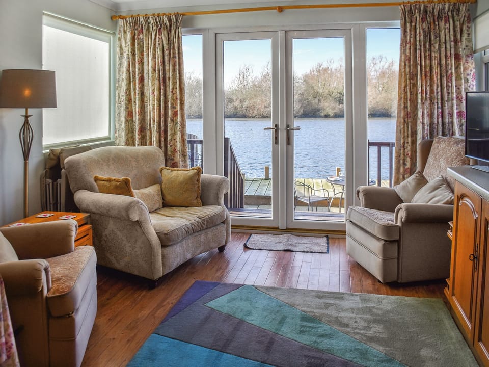 Living area | Rainbow&rsquo;s End, Brundall