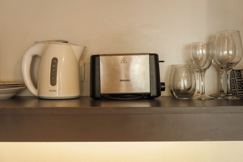 Studio | Private kitchen | Fridge, microwave, oven, stovetop