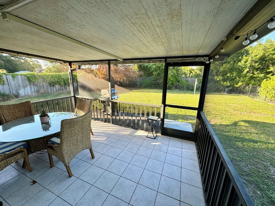 Outdoor dining