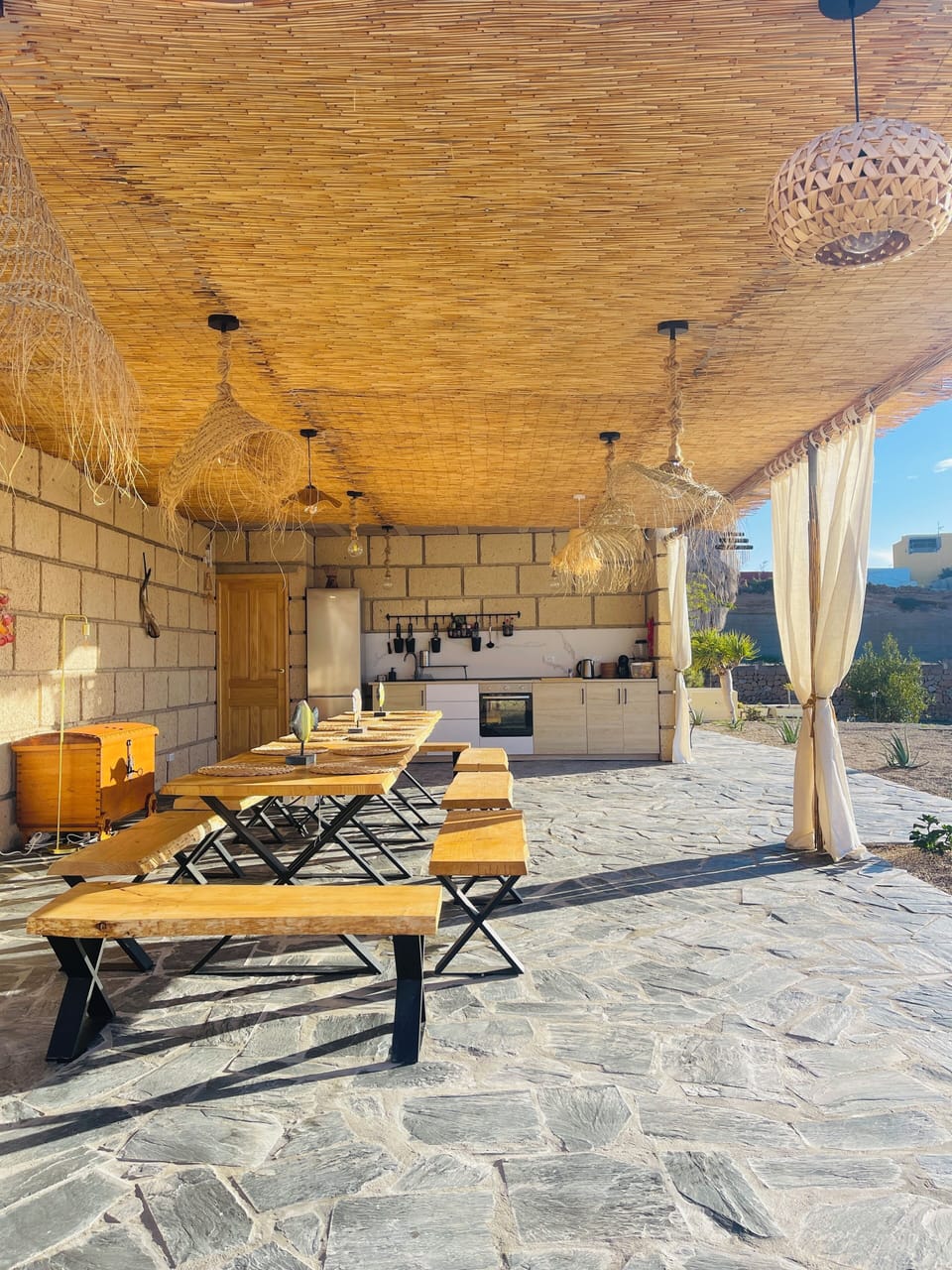 Outdoor dining