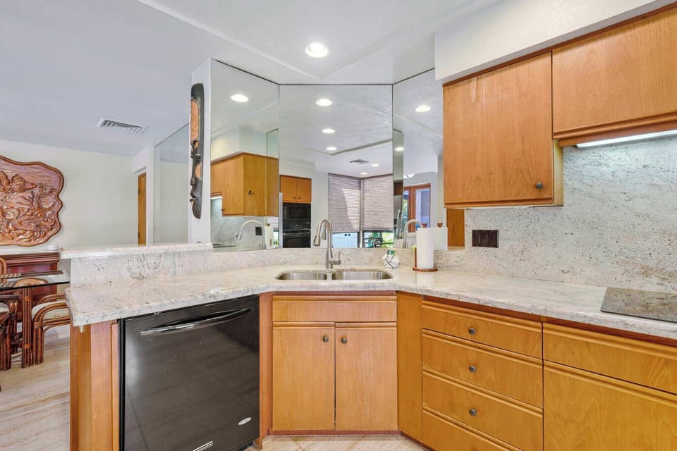 Large fully equipped kitchen