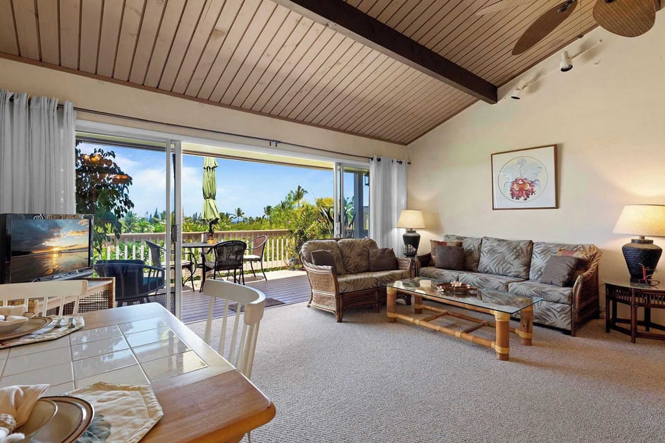 Living and dining area