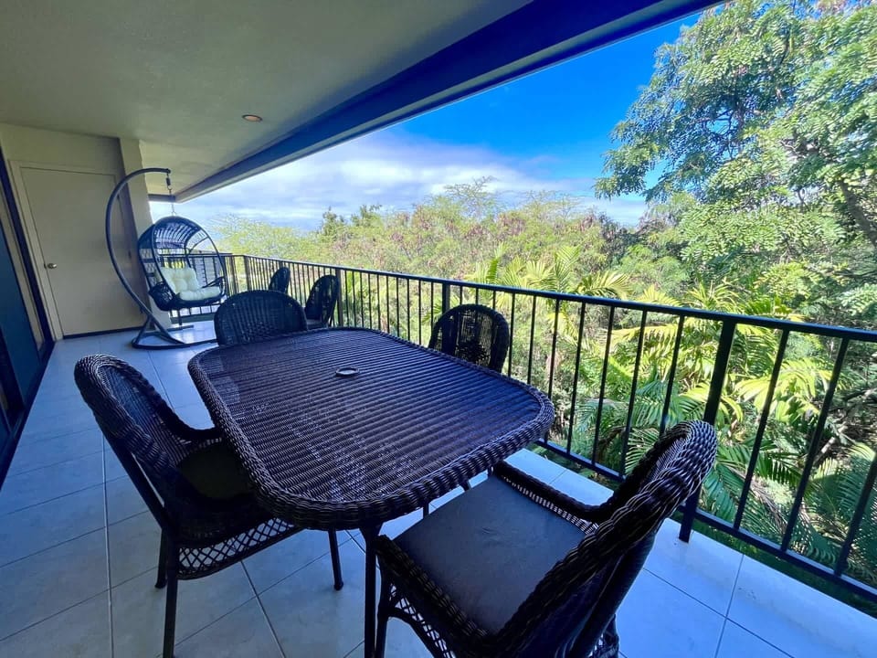 Enjoy dining Al Fresco