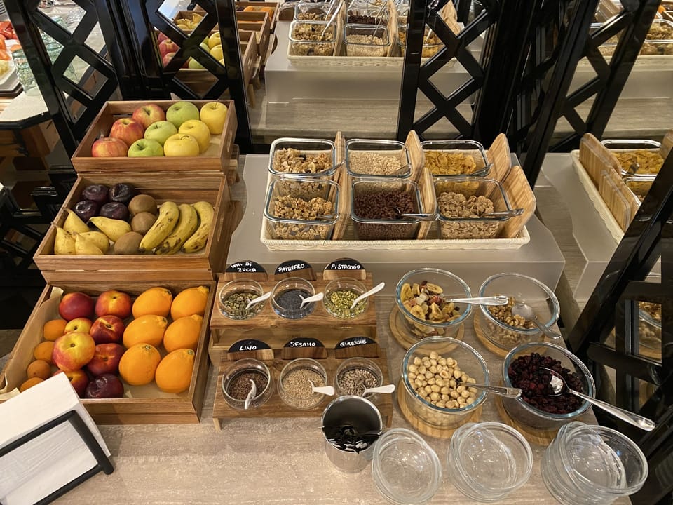 Daily buffet breakfast for a fee