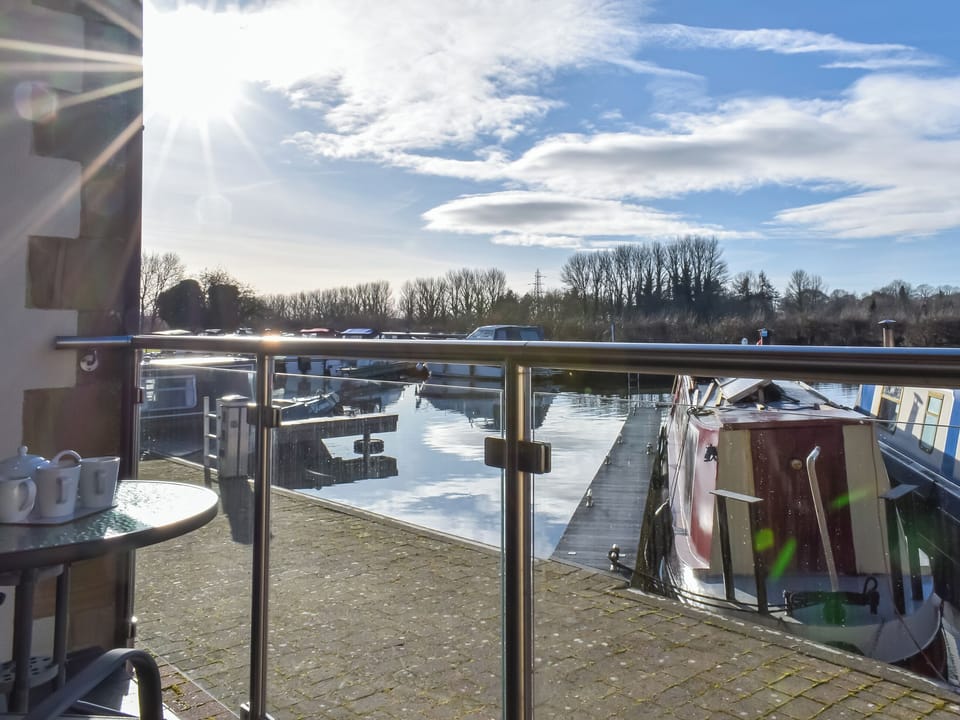 Terrace | Waterside Retreat, Carnforth
