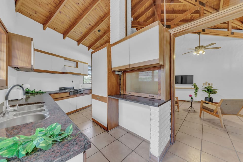 Deluxe Villa | Private kitchen