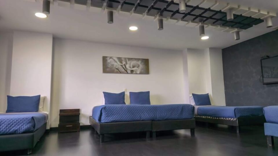 Standard Quadruple Room | In-room safe, laptop workspace, iron/ironing board, free WiFi