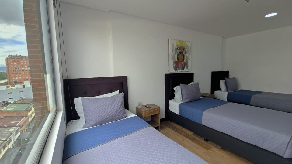 In-room safe, laptop workspace, iron/ironing board, free WiFi