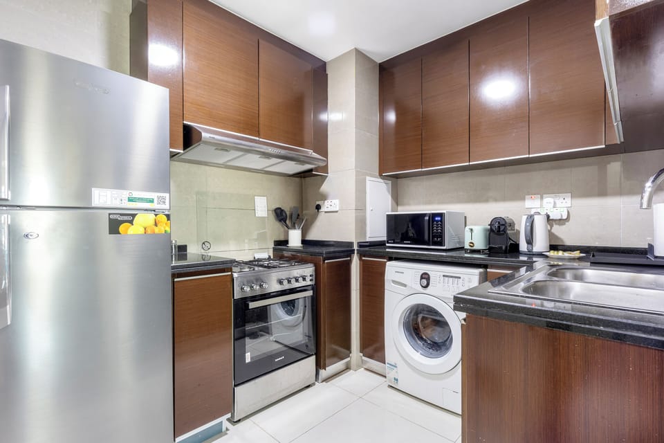 Classic Apartment | Private kitchen | Full-size fridge, microwave, coffee/tea maker, electric kettle