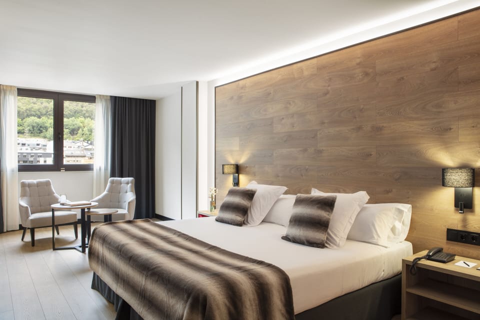 Standard Double or Twin Room | Premium bedding, down comforters, minibar, in-room safe