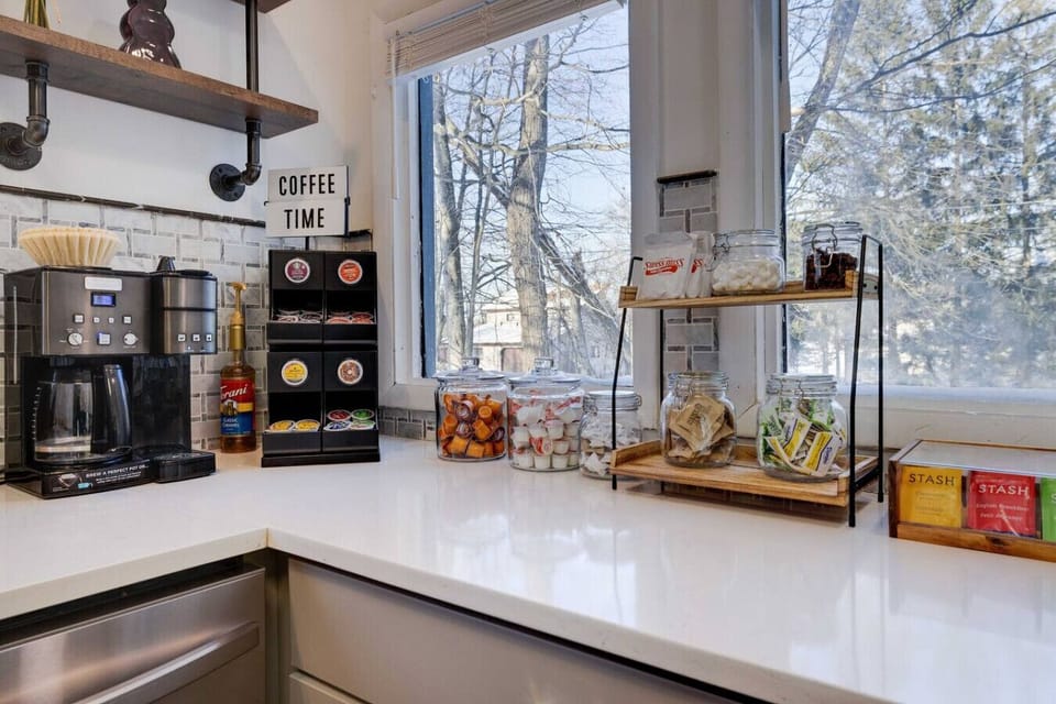 Newly Updated and Fully Stocked Kitchen