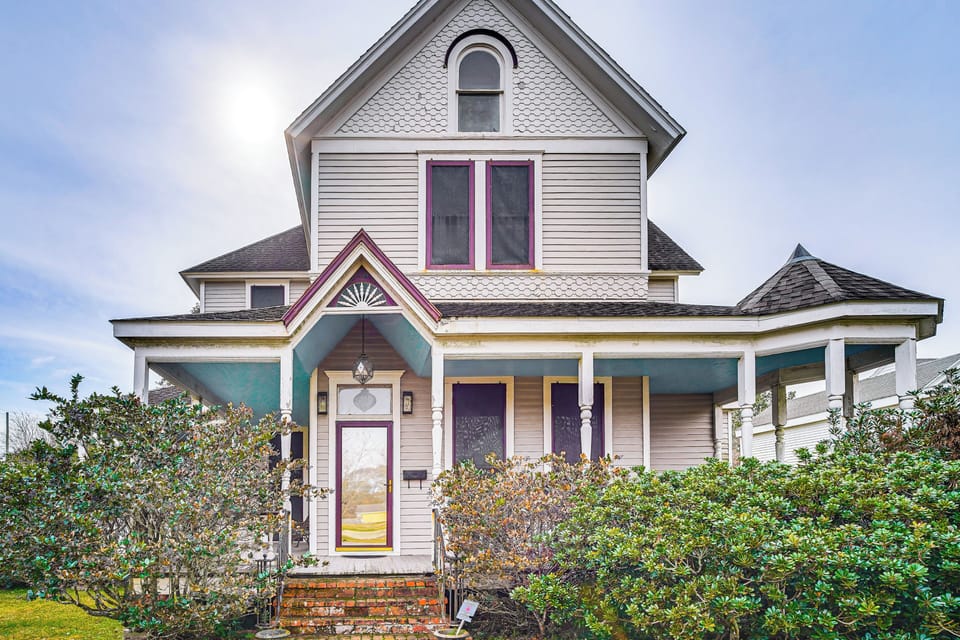 House (2 Bedrooms) | Front of property