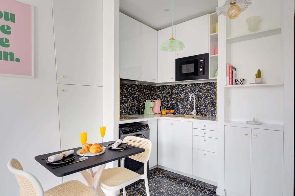 The kitchen is fully equipped to prepare a simple meal 
