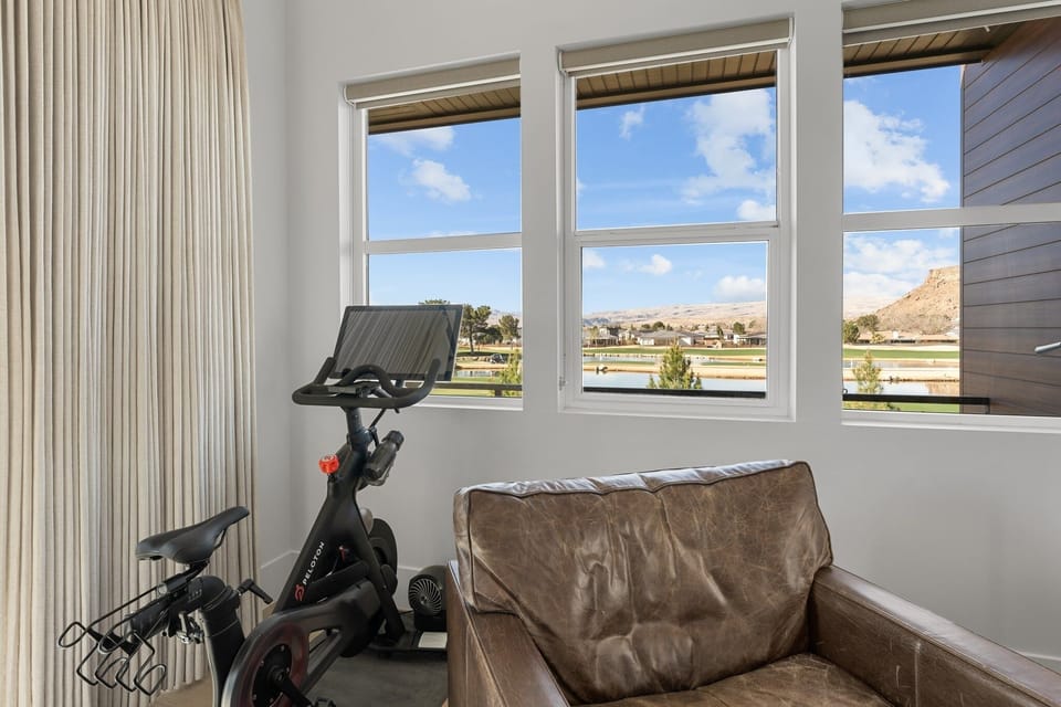 Condo, 3 Bedrooms | Interior