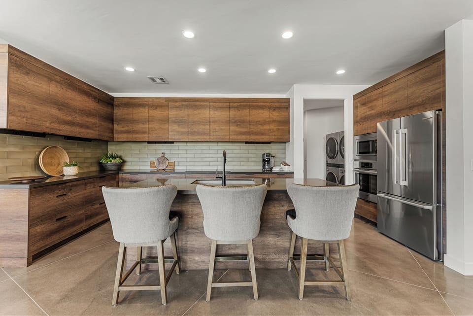 Fully Equipped Kitchen and Butlers Pantry