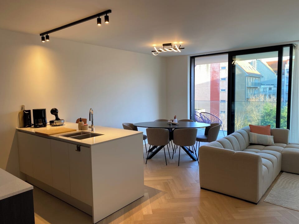 Apartment | Dining