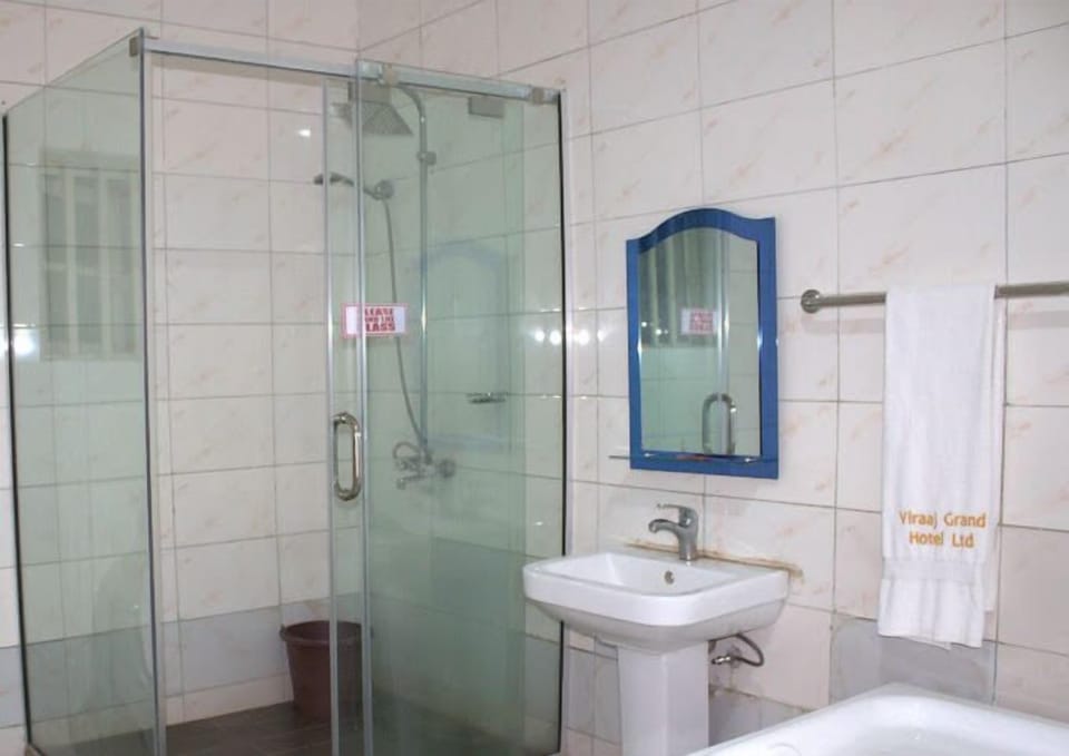 Economy Room, Balcony, City View | Bathroom | Free toiletries, hair dryer, towels, soap