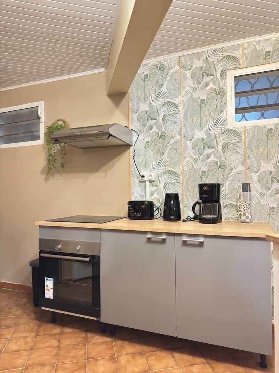 Kitchen equipment