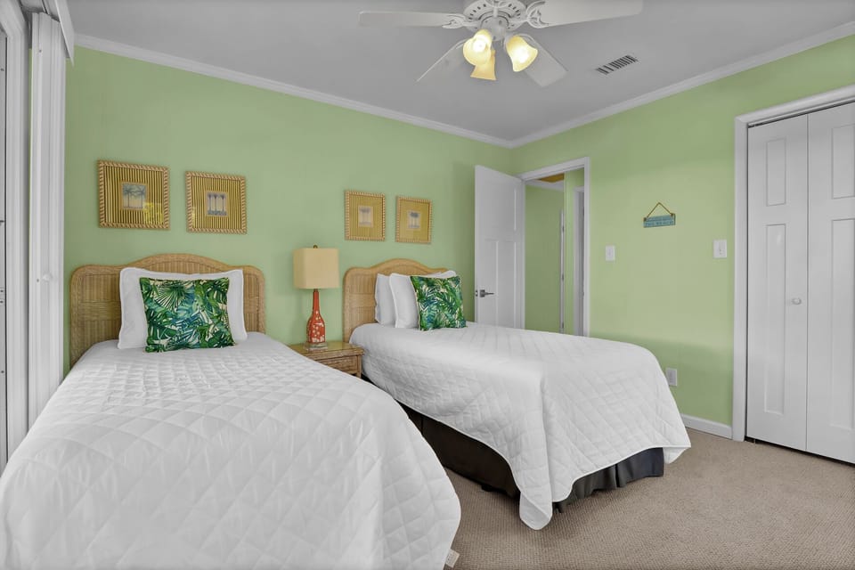 Twin Bedroom 2
