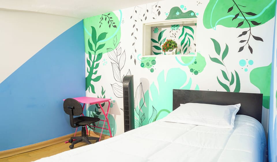 Room | Free WiFi