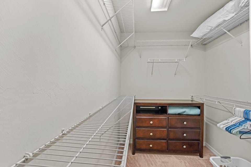 Large Ensuite Closet