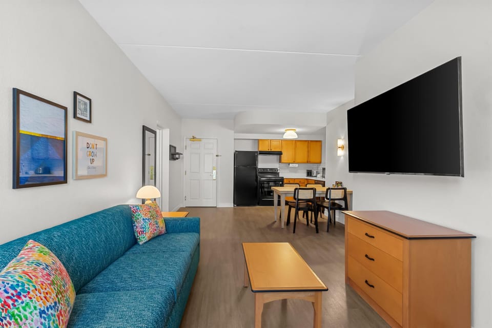Suite, Multiple Beds, Roll-in Shower | Desk, iron/ironing board, free rollaway beds, free WiFi