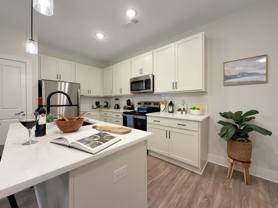Fully Equipped Kitchen. Uncommon kitchen amenities.