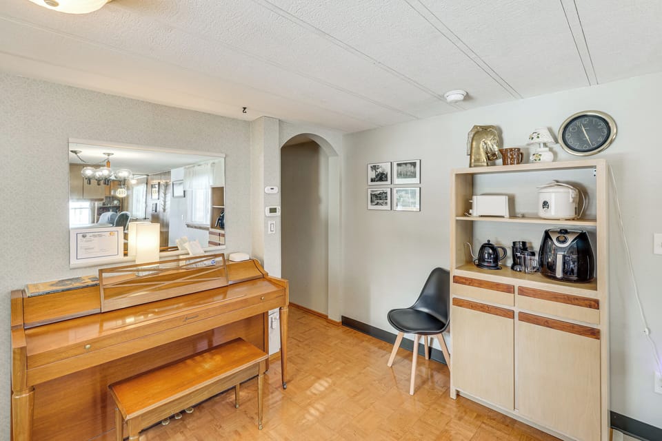 House (2 Bedrooms) | Interior