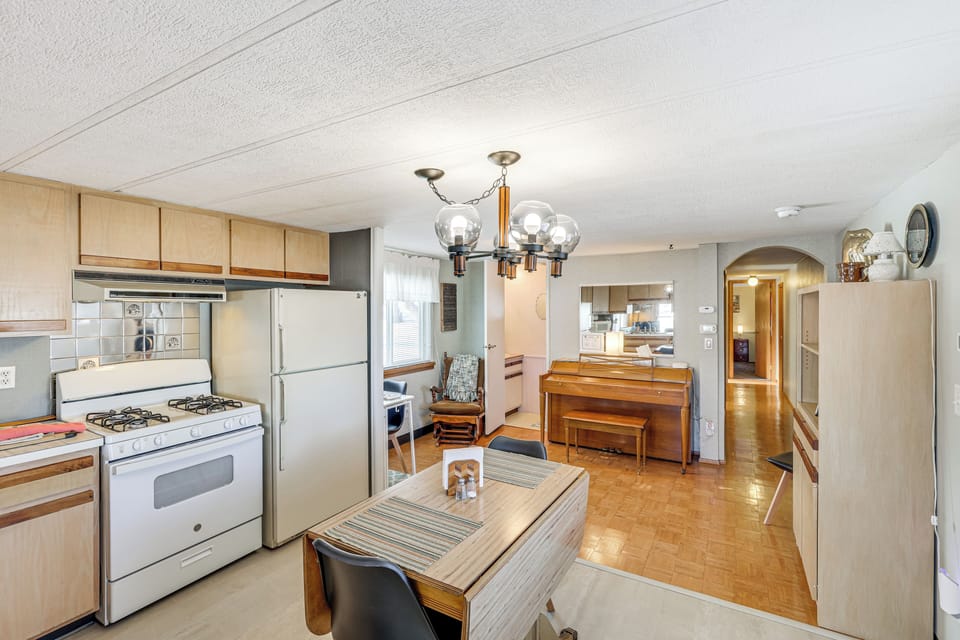 House (2 Bedrooms) | Interior