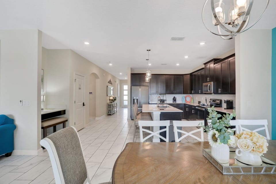 House, 6 Bedrooms | Interior