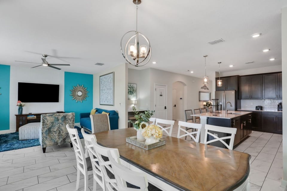House, 6 Bedrooms | Interior