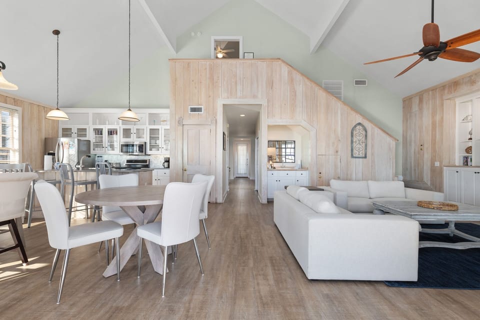Living room 5