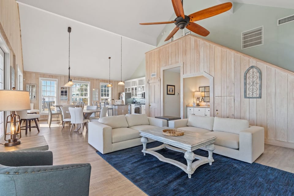 Living room 3