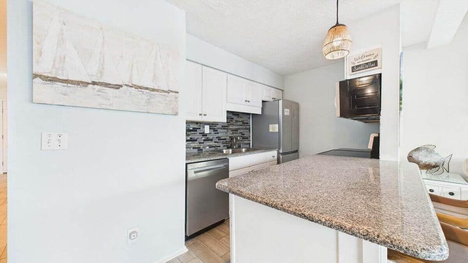 Full kitchen with updated appliances and all the cooking essentials
