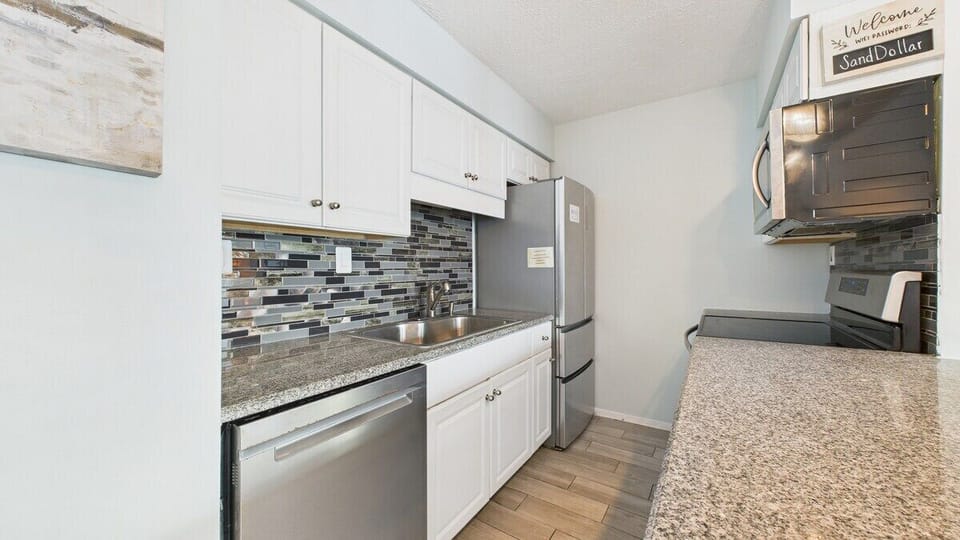 Full kitchen with updated appliances and all the cooking essentials