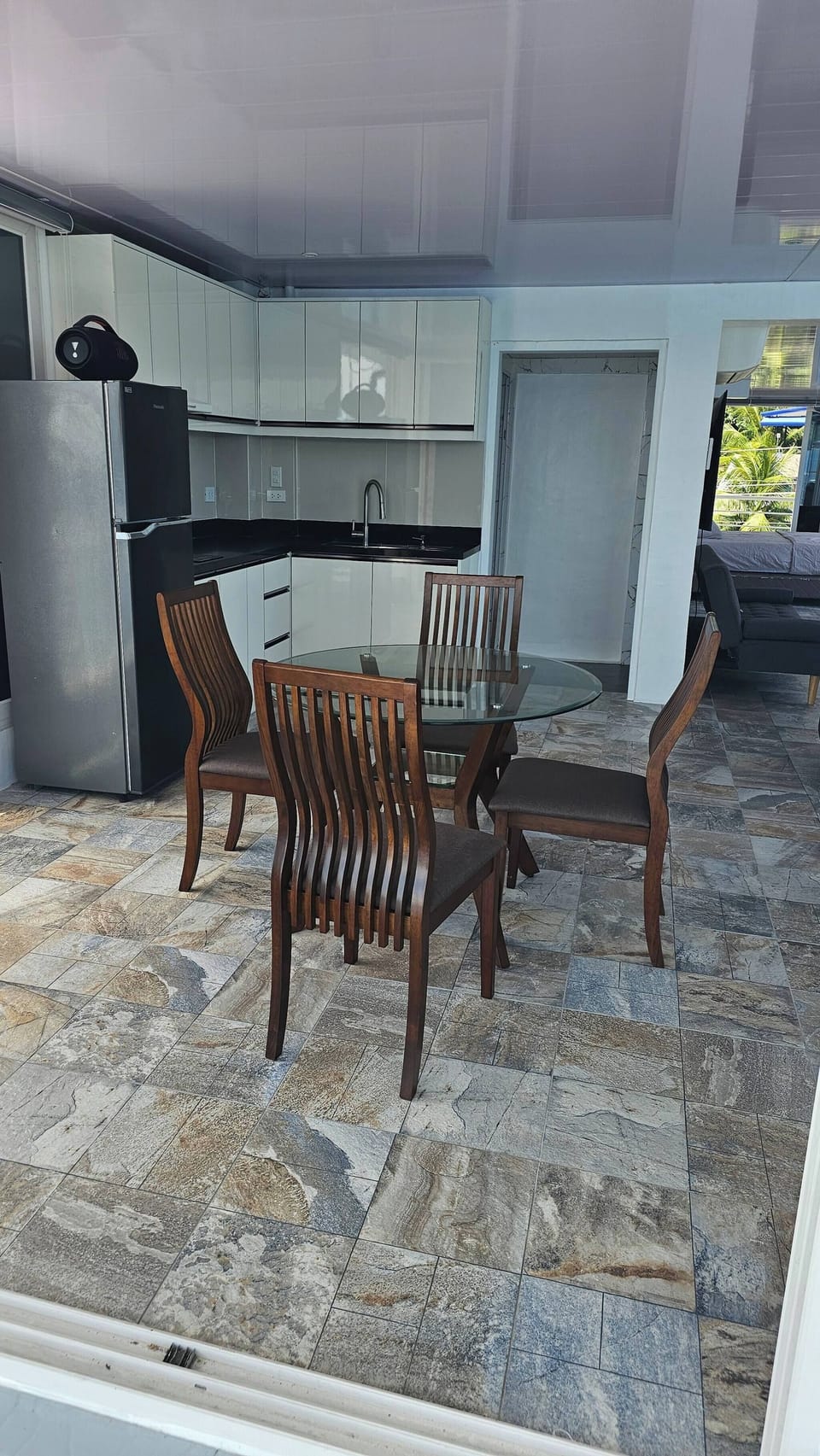 Studio, Accessible, Smoking | Dining