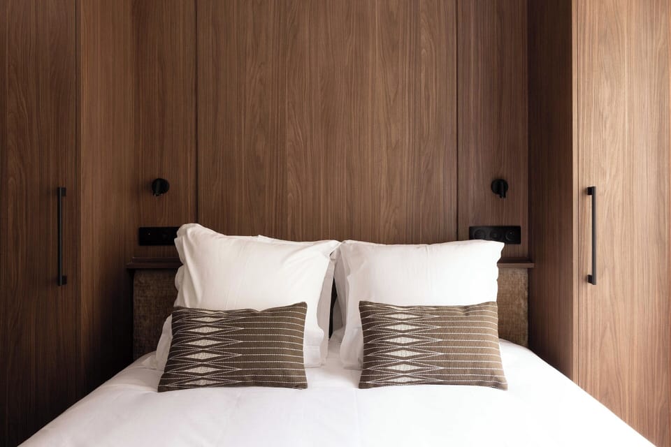 Apartment | 1 bedroom, laptop workspace, iron/ironing board, bed sheets